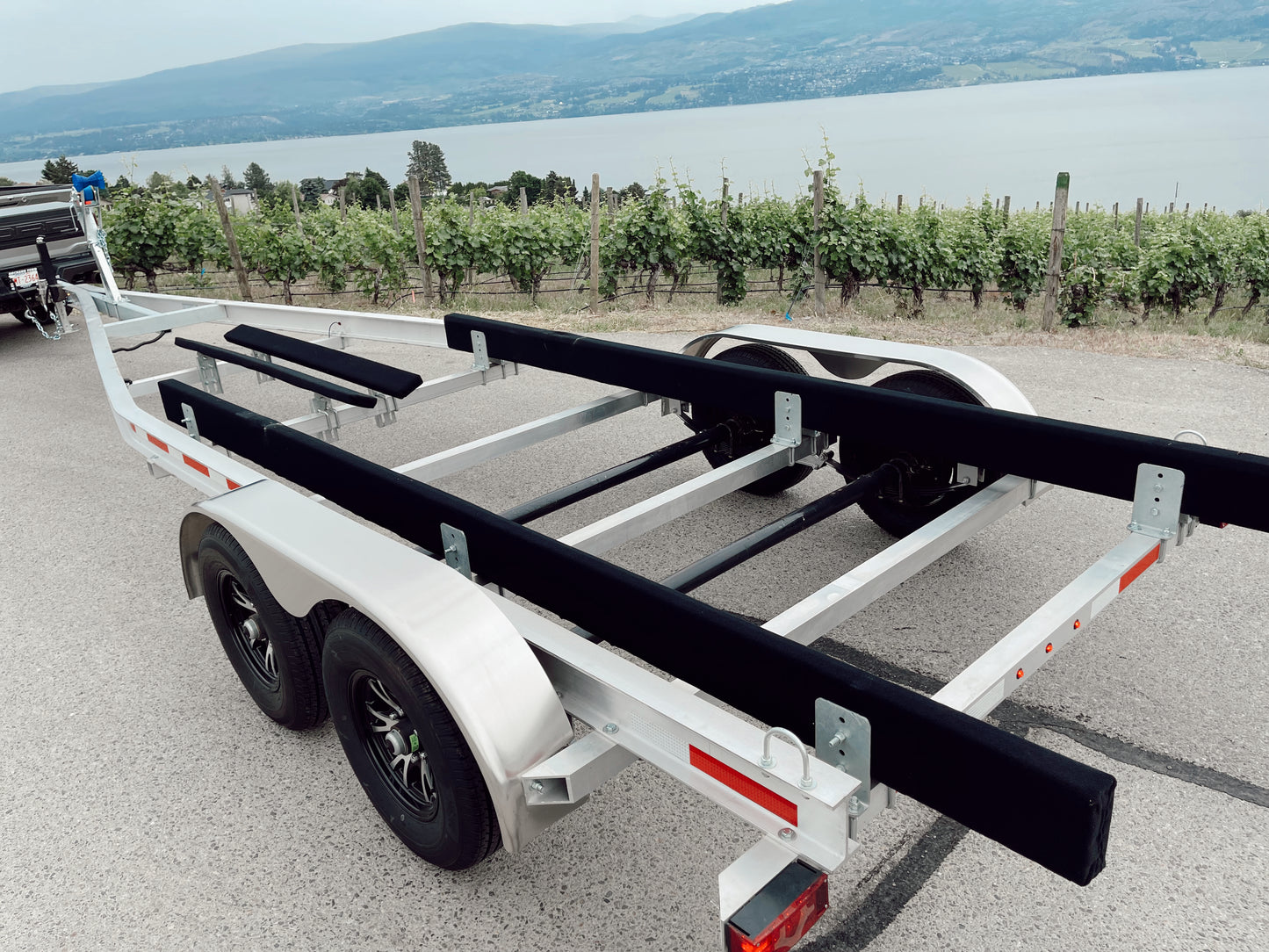 Dorado- Aluminum Boat Trailer 23'-29'